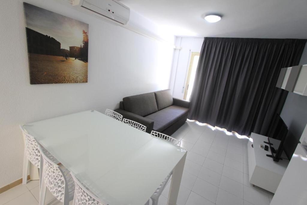 For A Stay Atalaya Salou Luaran gambar