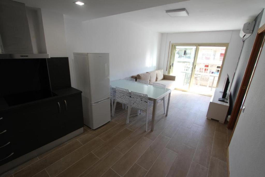For A Stay Atalaya Salou Luaran gambar